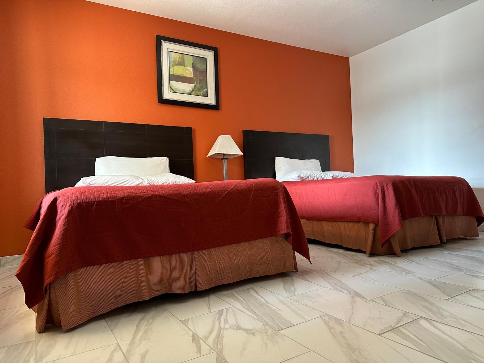 Lux Inn And Suites Three Rivers Екстер'єр фото