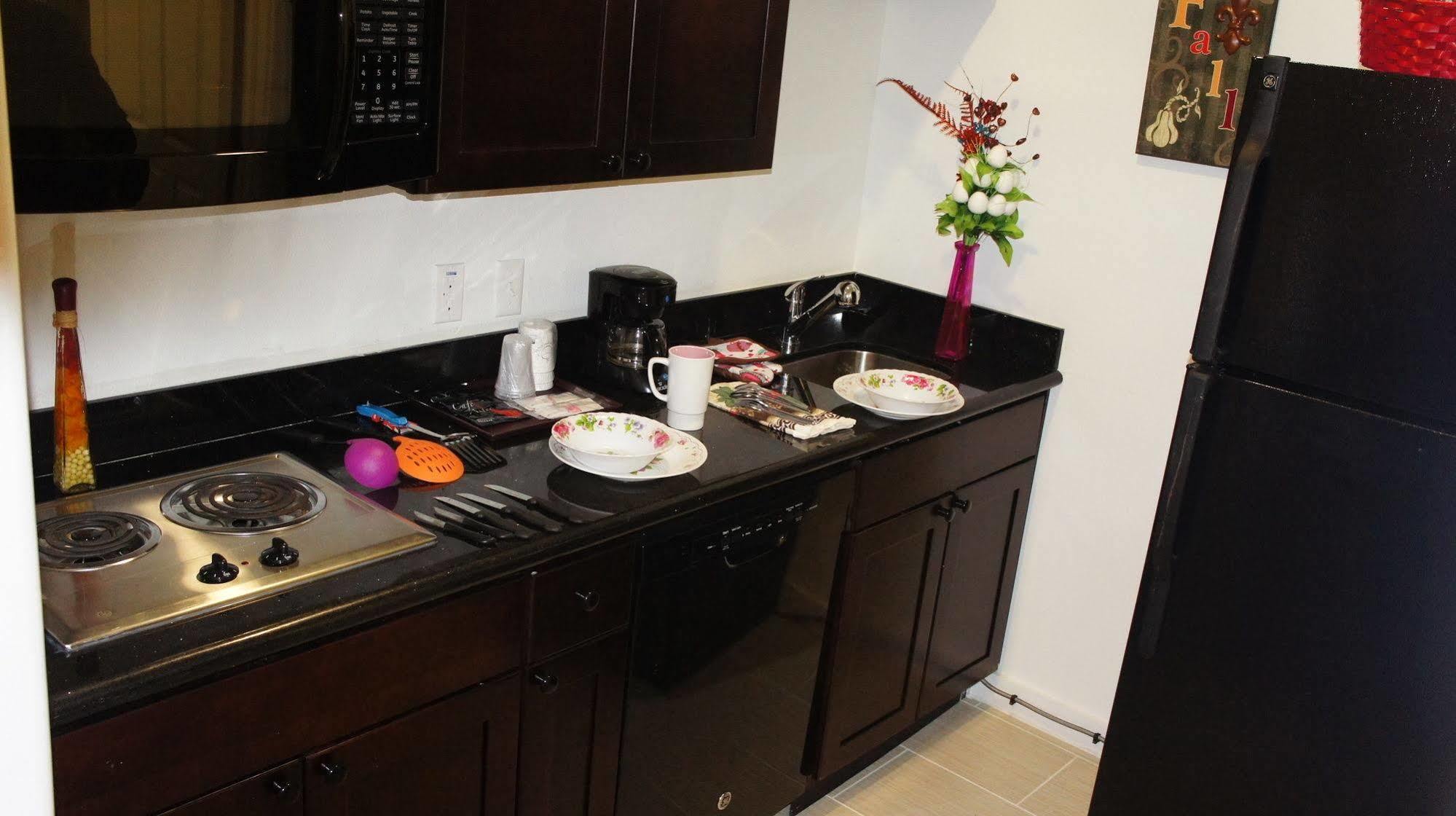 Lux Inn And Suites Three Rivers Екстер'єр фото